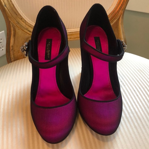 Golce&Gabbana pink jeweled shoes! - Picture 3 of 5